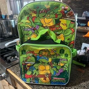 NEW W/OUT TAGS Teenage Mutant Ninja Turtles Green Backpack and Lunchbox Set